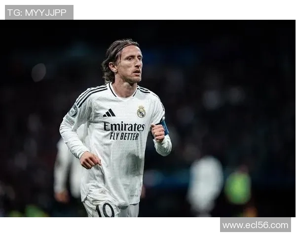 AC米兰引进金球奖得主莫德里奇年薪350万欧元意甲争冠形势大变局 AC米兰引进金球奖得主莫德里奇年薪350万欧元意甲争冠形势大变局