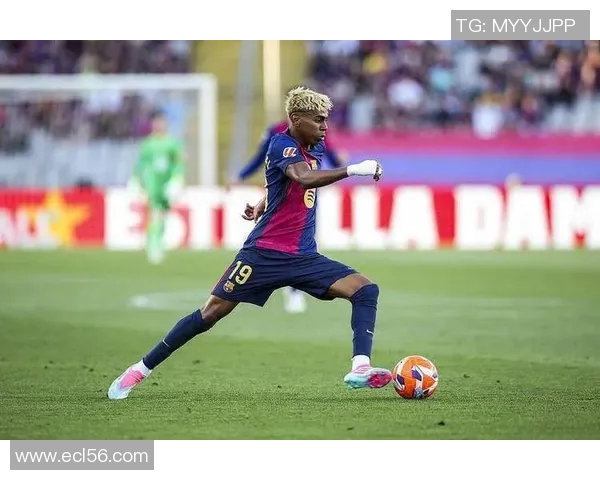 十七岁足球奇才亚马尔拒绝巴萨首份续约合同引发热议 十七岁足球奇才亚马尔拒绝巴萨首份续约合同引发热议